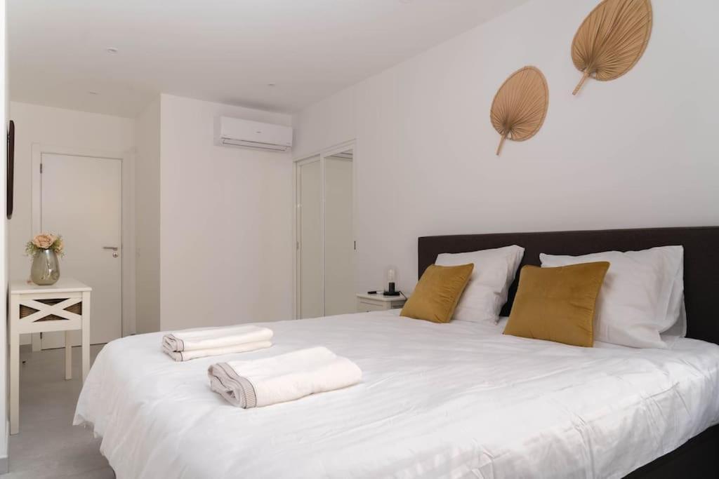 Carvoeiro Roof Top Apartment, Next To The Beach! Exteriör bild